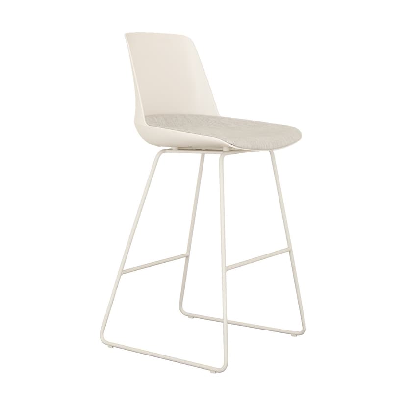 Pout Bar Chair